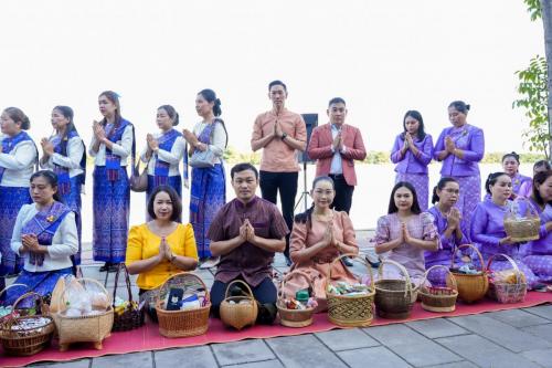 โครงการรณรงค์-รักษ์ผ้าไทย-1
