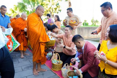 โครงการรณรงค์-รักษ์ผ้าไทย-3