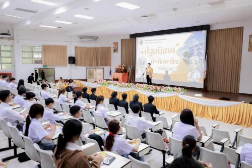 ทักษะชีวิตนักศึกษาใหม่-11