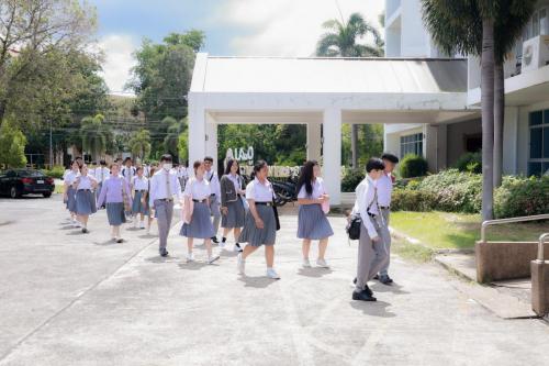 ทักษะชีวิตนักศึกษาใหม่-06
